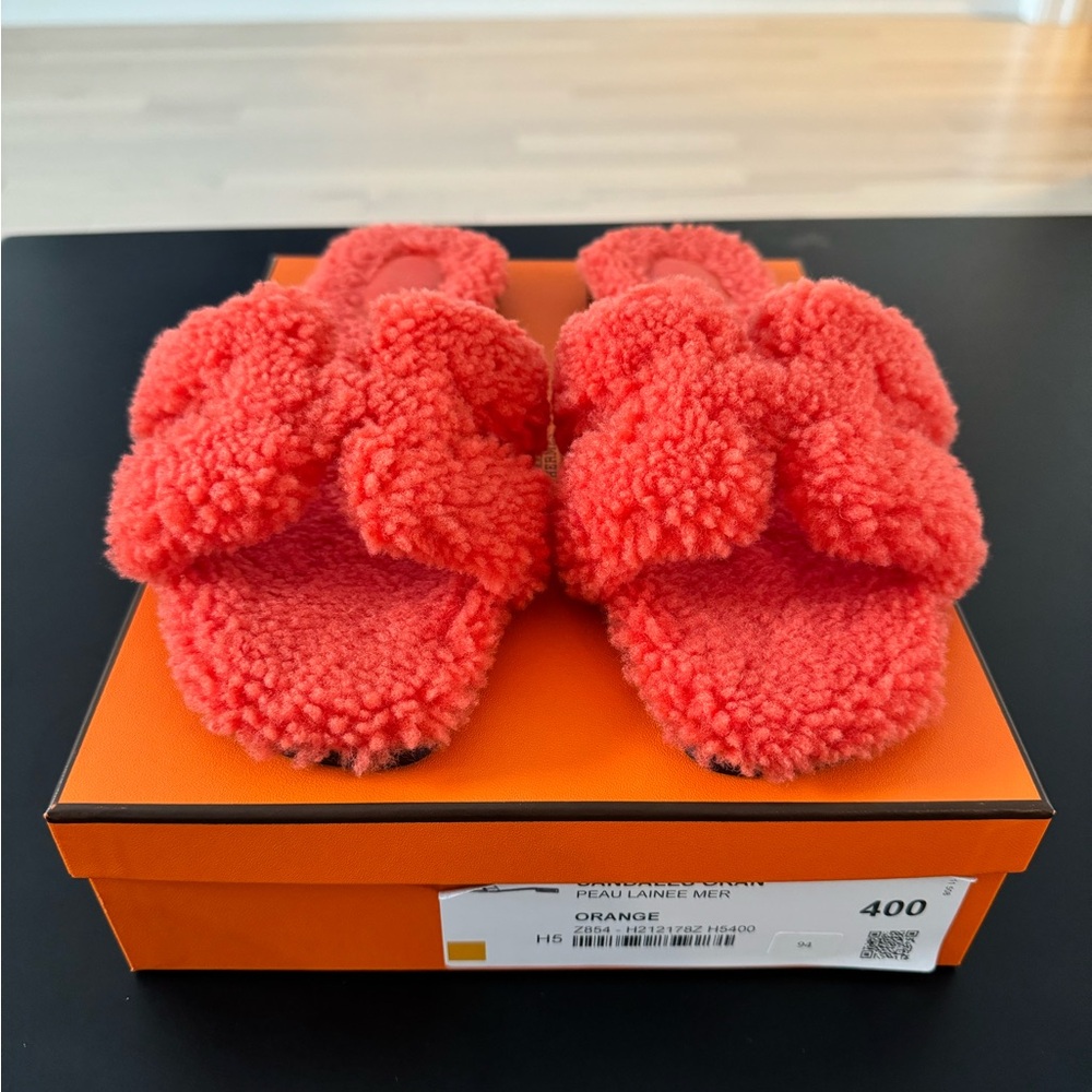 Brand new HERMES SANDALES ORAN PEAU LAINEE ORANGE size EU40 (fits like a US9)